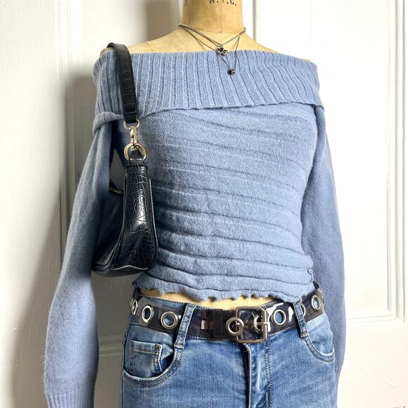 Edikted Blue off shoulder sweater with horizontal stripes and asymmetrical hem - Picture 3 of 6